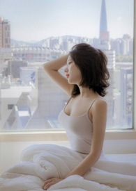 秋映尘是秋若远